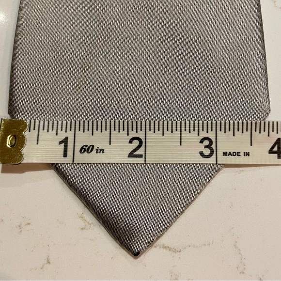 Vintage Prada 100% Silk Tie - Picture 5 of 8